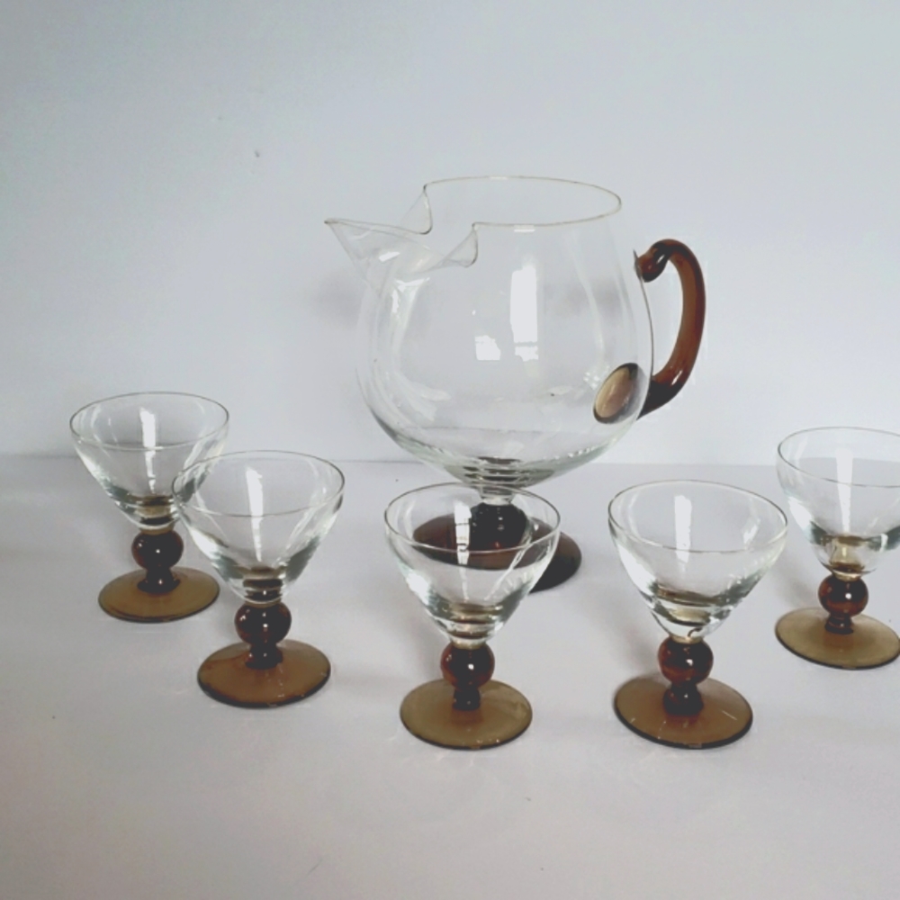VINTAGE Mid-Century Modern Pitcher and Goblets. 1960s